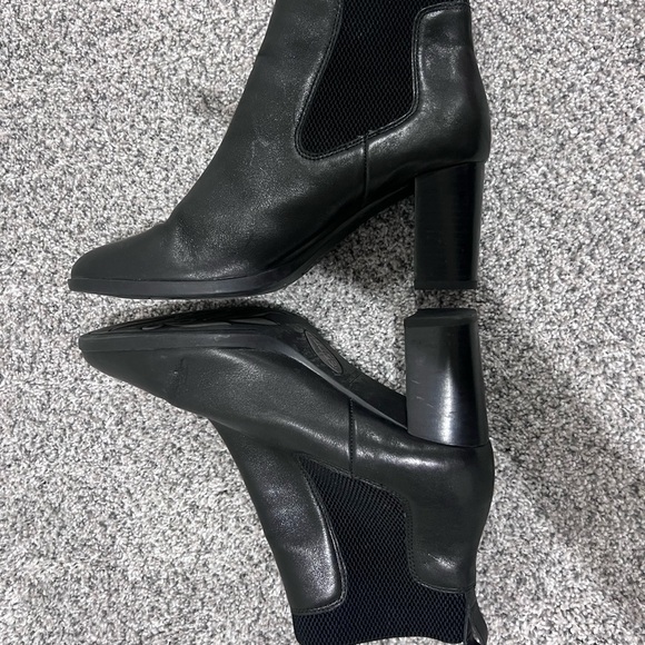 Born Black Genuine Leather Donella Chelsea Boots Block Heel Women’s Size US 9 - Picture 5 of 10